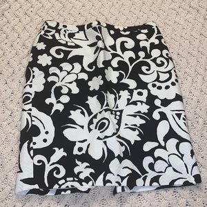 5/$25 Black & White Pencil Skirt